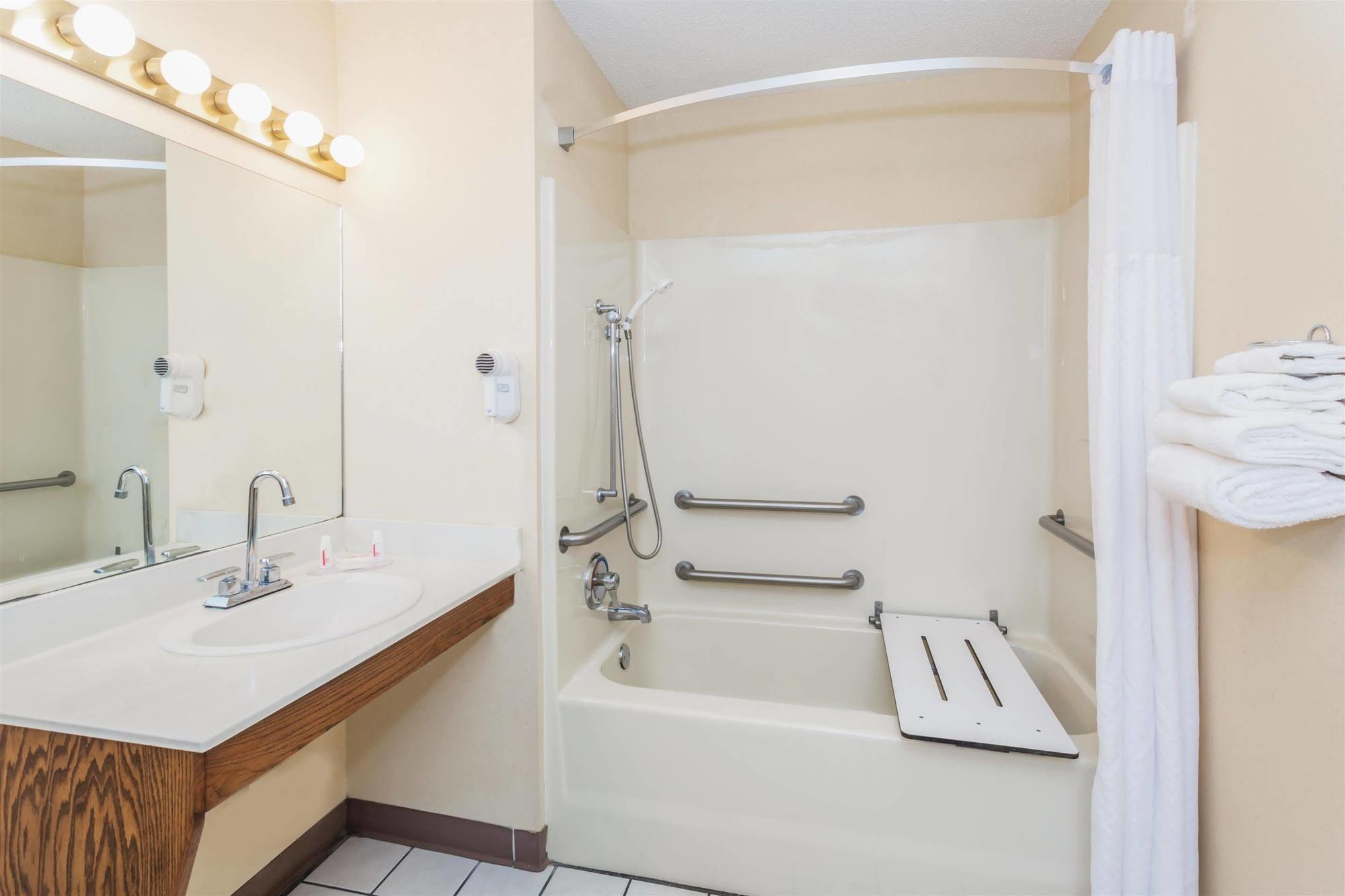 Baymont By Wyndham Valdosta At Valdosta Mall Ngoại thất bức ảnh